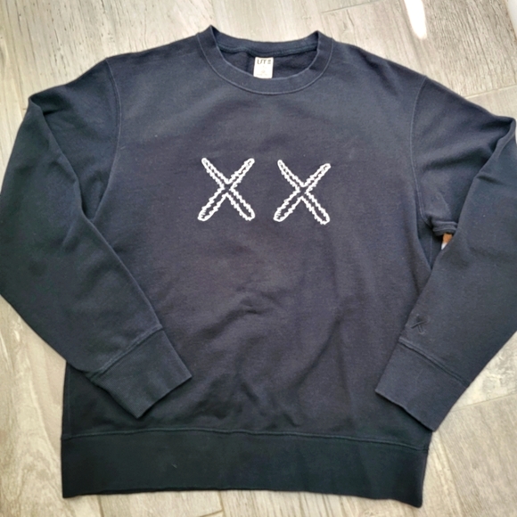 Uniqlo x KAWS Other - Kaws X Sesame Street Black Crewneck M